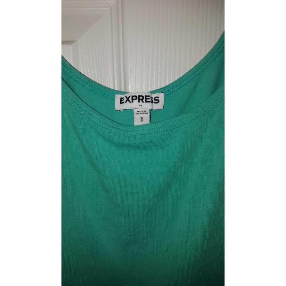 Sea Foam Green Express Everyday Crop Top